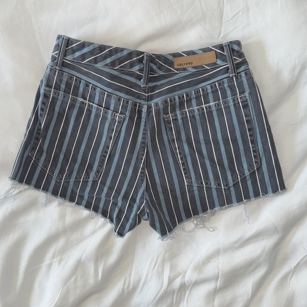 GRLFRND Cindy High Rise Shorts Taffy Stripe Blue Revolve Cut Off Size 26 - Picture 2 of 5